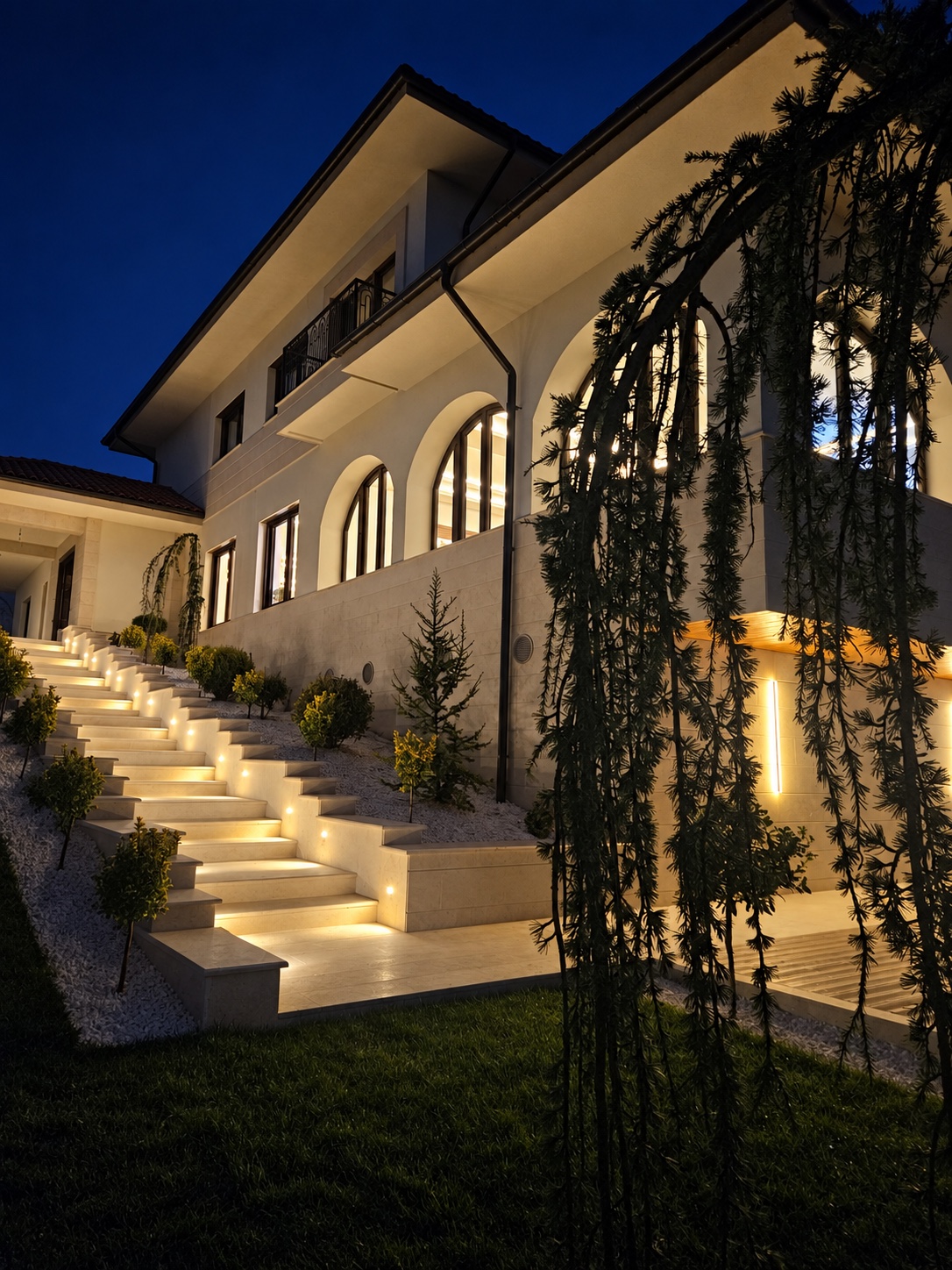 Trepte exterioare iluminate și placare din piatră naturală